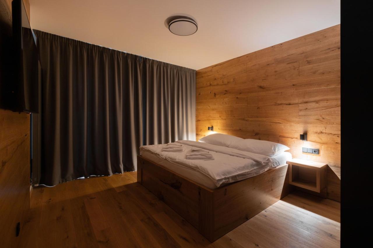 Kralovske Apartmany - Spindleruv Mlyn Bagian luar foto