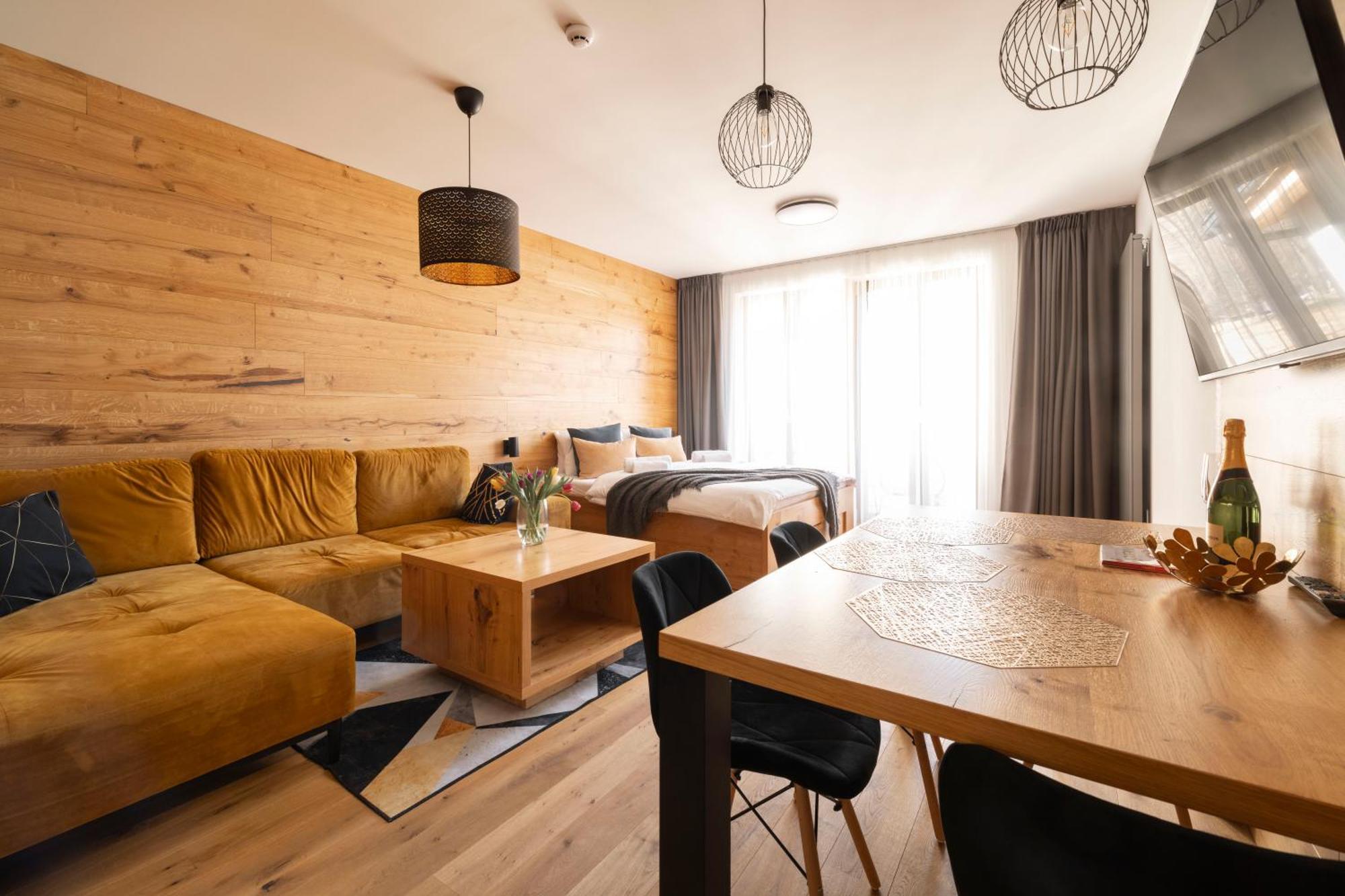 Kralovske Apartmany - Spindleruv Mlyn Bagian luar foto